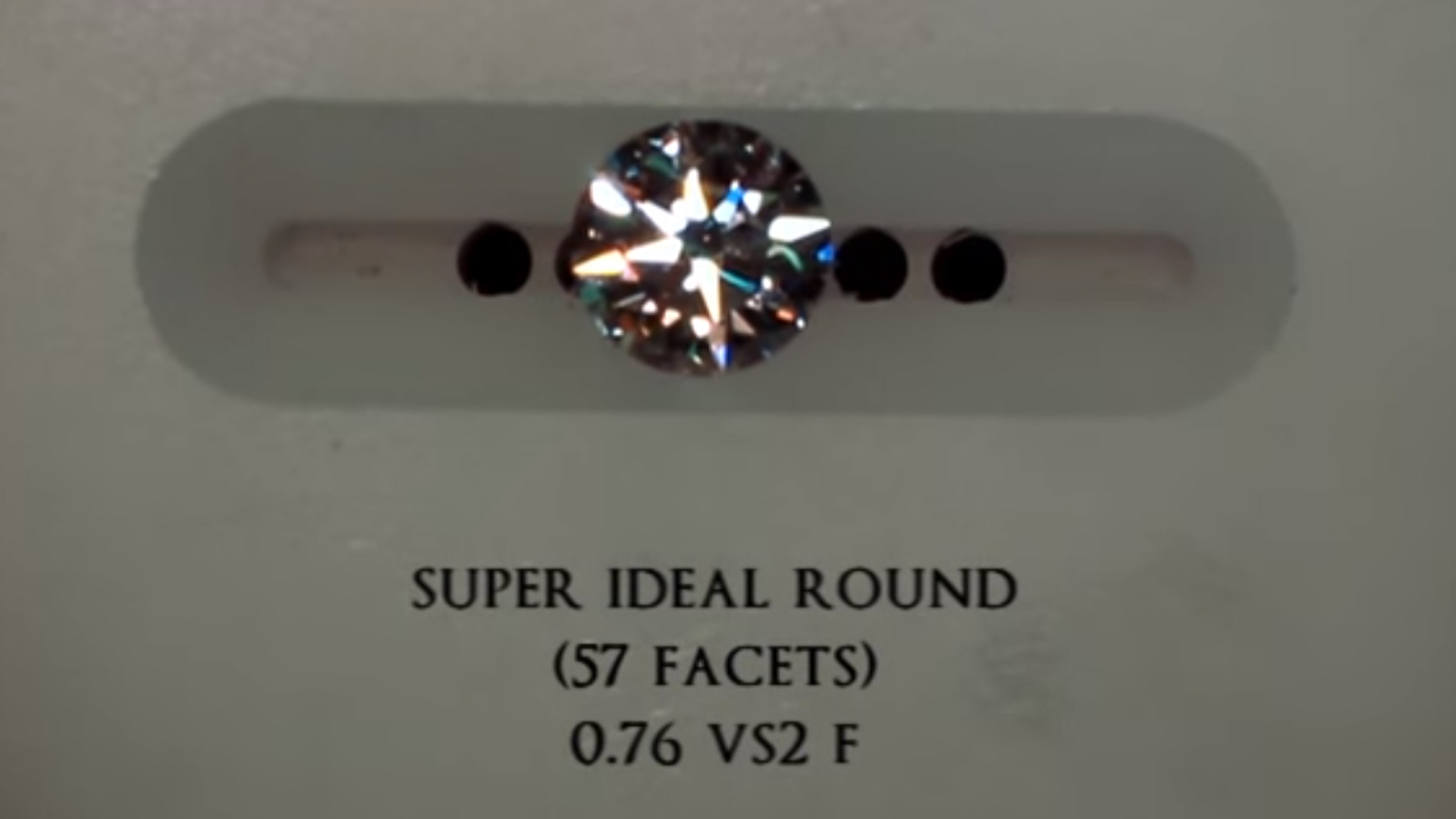 JannPaul: Showcasing All Our Signature Round Diamonds 